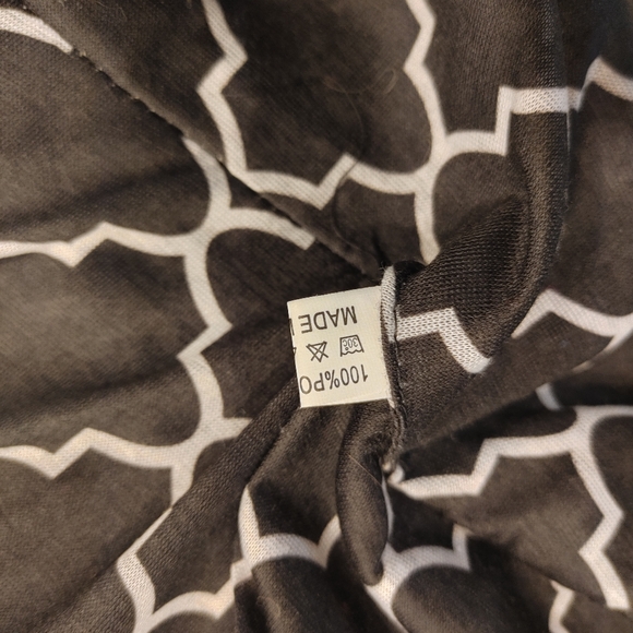 3 SCARFS, BLACK / WHITE BUNDLE - Picture 8 of 10